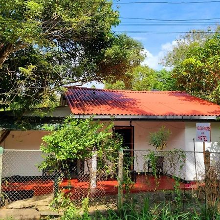 Helena Hostel Dickwella Zewnętrze zdjęcie